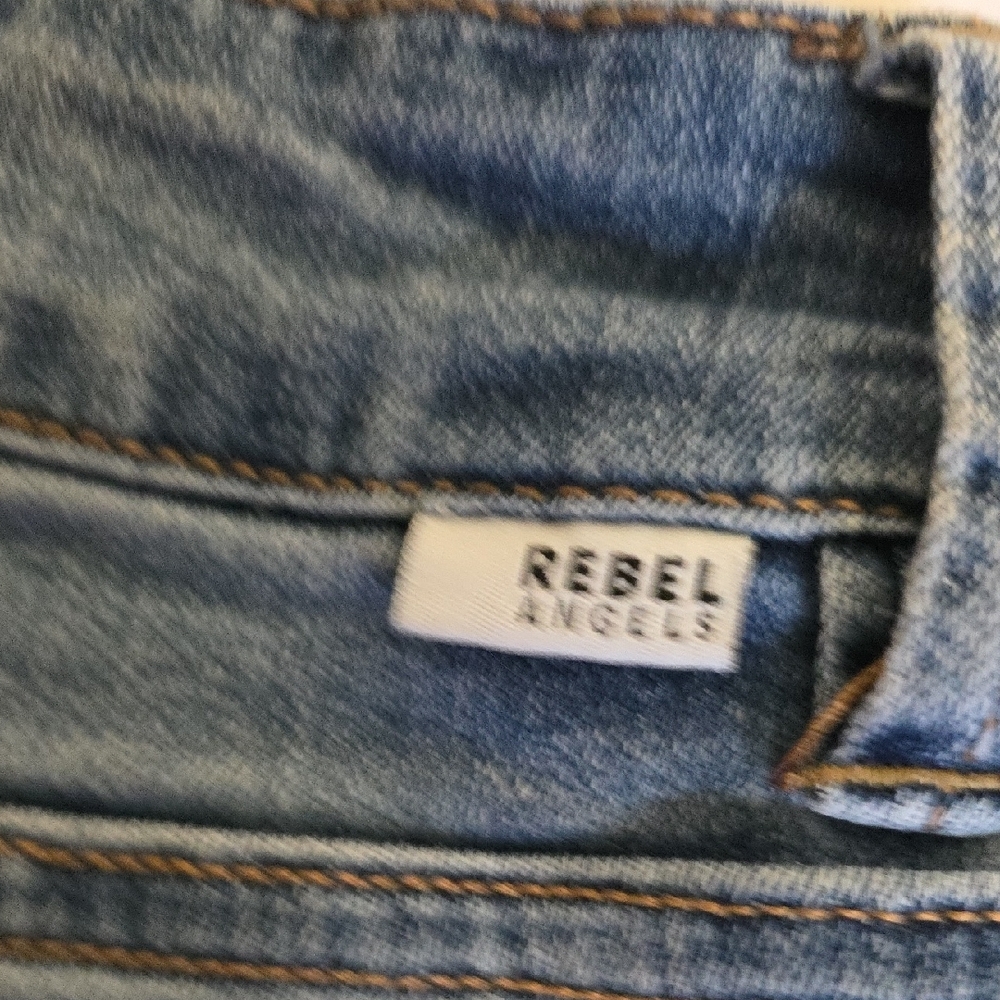 Rebel Wilson Angels "The Dazzler" Ankle Cropped Jeans with Frayed Hem Size 16W - Picture 9 of 10